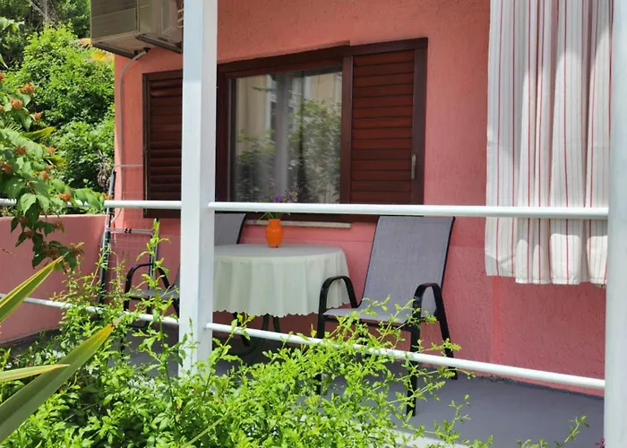 Apartment Secret Garden